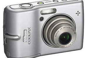 NIKON COOLPIX L12