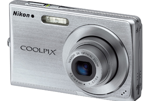 Nikon COOLPIX S200