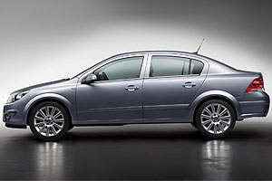To 1o Astra Sedan