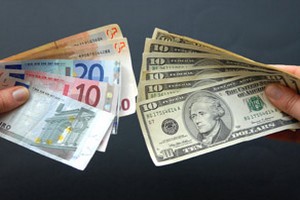 Ράλι πετρελαίου και ευρώ