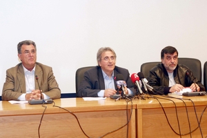 “Όχι” στο διάλογο και απεργία στις 12 Δεκεμβρίου