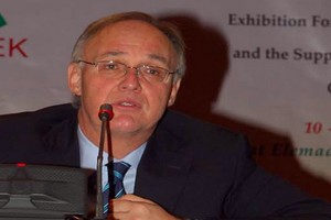 Βοηθώντας τους Παλαιστίνιους