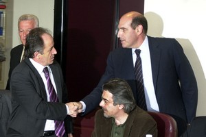 Χωρίς συμφωνία οι πρώτες επαφές