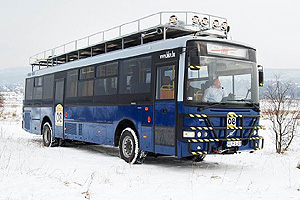 Ένα Volvo B7R στην έρημο