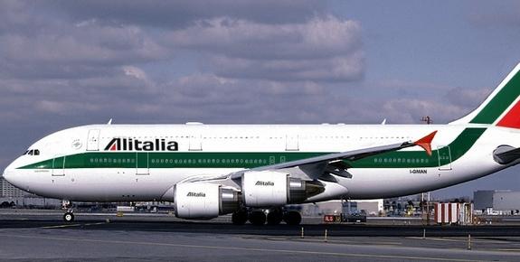 Στον Μπερλουσκόνι η καυτή πατάτα της Alitalia