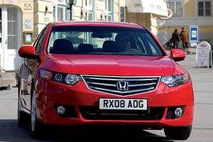 Κερδίζει βραβεία το Honda Accord