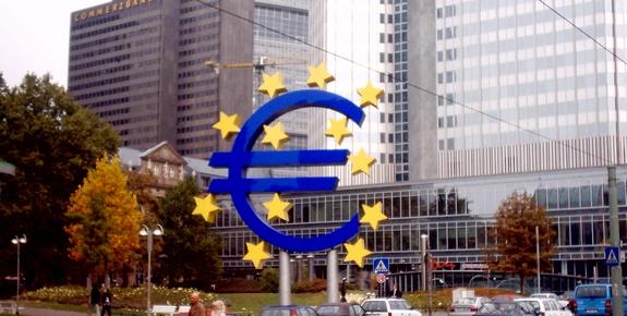 Αμετάβλητα τα επιτόκια της ΕΚΤ