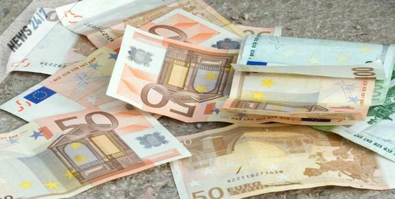 Αύξηση του ελλείμματος και μείωση εσόδων
