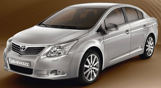 Nέες εκδόσεις Toyota Avensis Signature