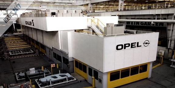 Απειλή λουκέτων για εργοστάσια της Opel