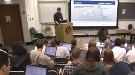 Social Networking: Τα κοινωνικά δίκτυα εισβάλλουν στα πανεπιστήμια