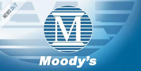 “Γλυκιά” υποβάθμιση από τη Moody’s