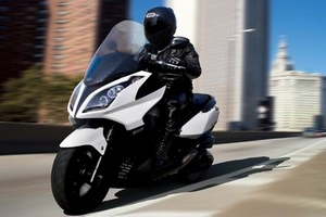 Downtown 300i και με ABS και με άτοκο διακανονισμό!