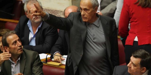 Υποταγή στον αρχηγό
