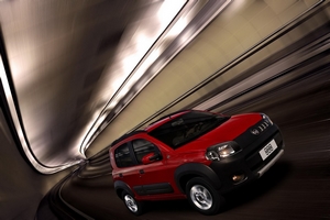 Fiat Uno: Χορεύει … σάμπα