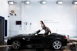 Η Katarina Witt και η BMW Z4