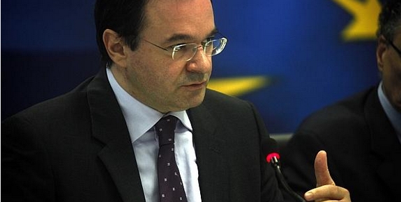 Αύξηση ΦΠΑ και νέες περικοπές