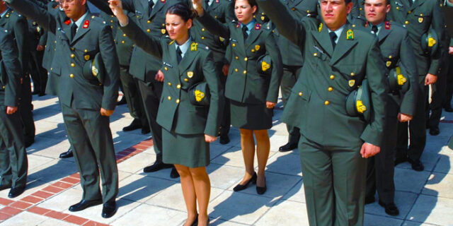 Με μόρια οι μεταθέσεις των ένστολων