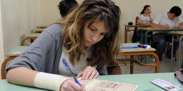 Στο εδώλιο το σύστημα των Πανελλαδικών