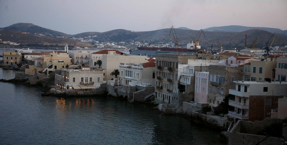 Όργιο πολεοδομικής αυθαιρεσίας