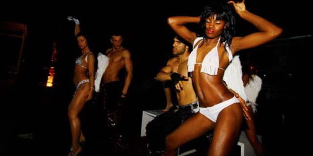 Λουκέτο σε 25 νυκτερινά κέντρα