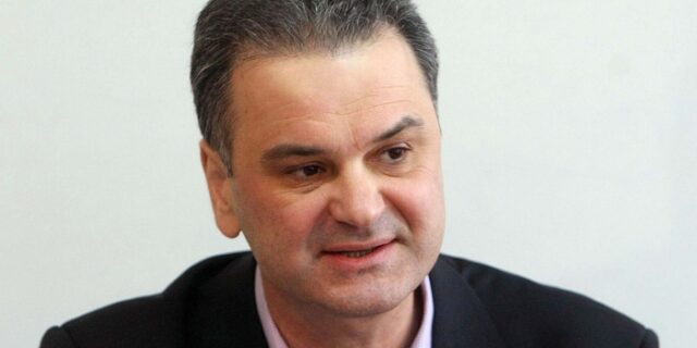 “Βγάλε τη γραβάτα”