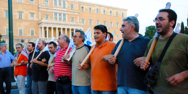 Αντιδρά η ΟΛΜΕ στο ενδεχόμενο αύξησης του ωραρίου