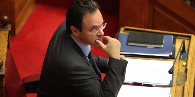 Ο Γ. Παπακωνσταντίνου και η λίστα Λαγκάρντ: Προσωπικές και νομικές πτυχές