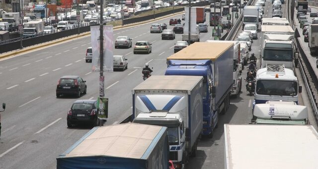 Τροχαίο στον Κηφισό και τεράστιο μποτιλιάρισμα