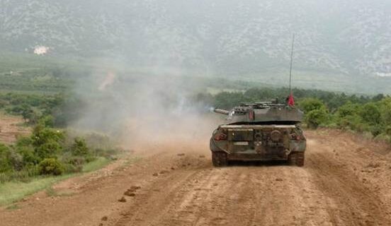 Ελληνικά πάντσερ εν δράσει