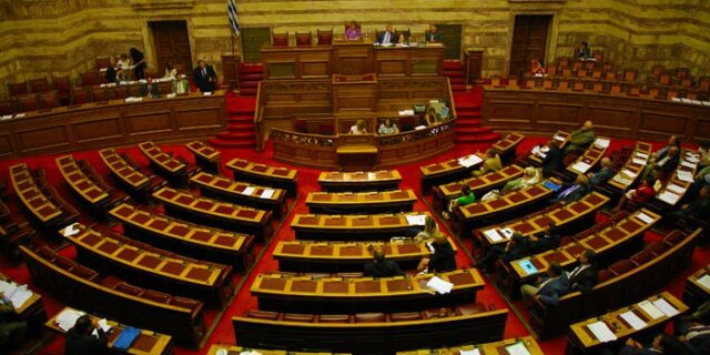 Αποσύρθηκε διάταξη για απέλαση μεταναστών λόγω ψευδούς καταγγελίας