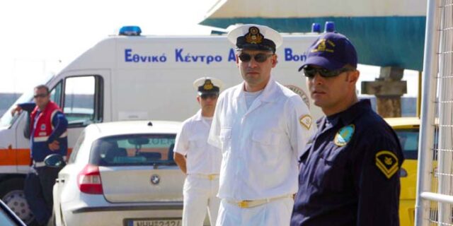 Χαλκίδα: Βίαιη σύλληψη ατόμων από το Λιμενικό στην Παραλία-Δείτε video