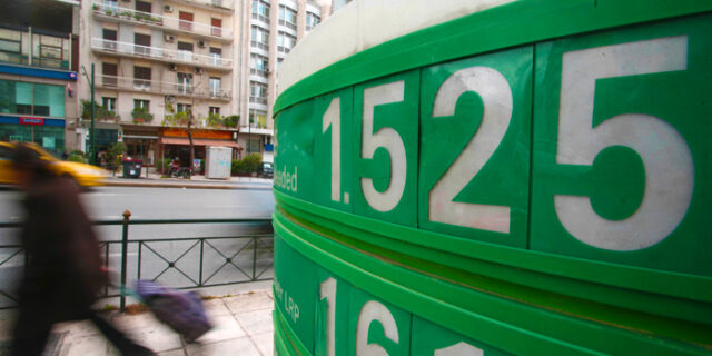 Βάζουν λουκέτο 30 πρατήρια βενζίνης