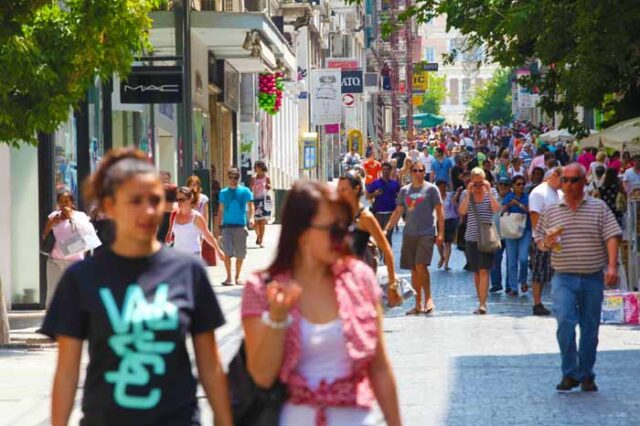 Βαθαίνει η ύφεση