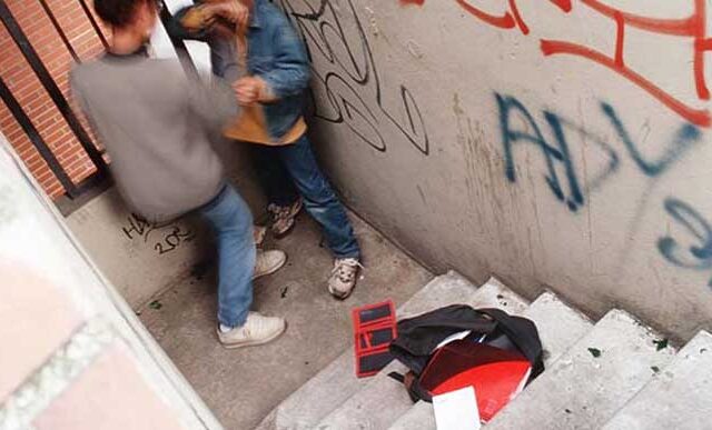 Έσβησαν πάνω του τσιγάρο