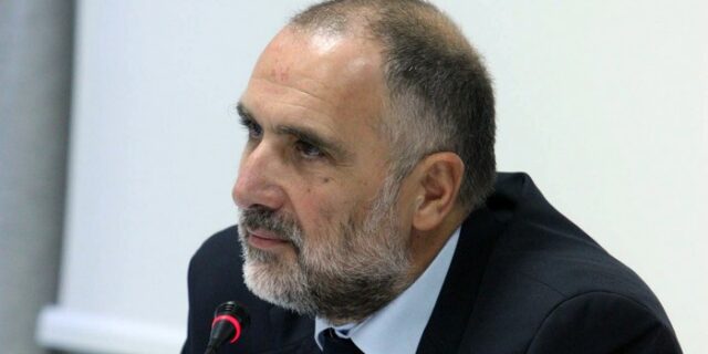 Επιτροπή σοφών για τις αλλαγές