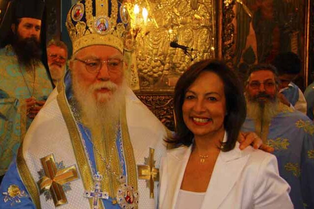 Βλέπουν αντεθνική συνωμοσία