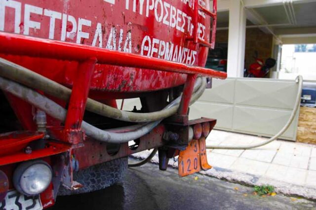 Εξίσωση πετρελαίου μισθών