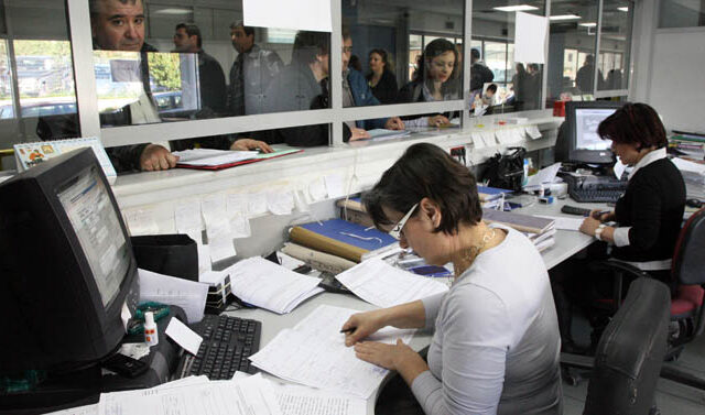 Απίστευτο: 4 στους 10 αδυνατούν να αποπληρώσουν και τη ρύθμιση οφειλών