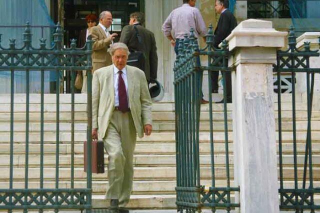 Τα υπουργεία μπλόκαραν το ΣτΕ