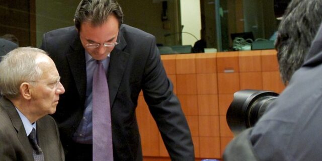 Διχασμός μπροστά στην κρίση