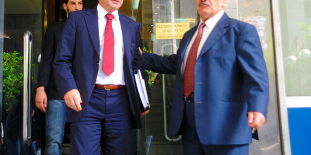 Μπρα ντε φερ για συμβάσεις