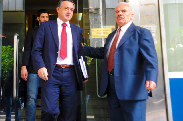 Μπρα ντε φερ για συμβάσεις