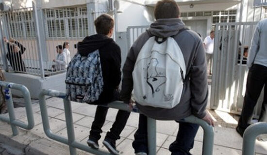 Ακατάλληλα 8 στα 10 σχολεία