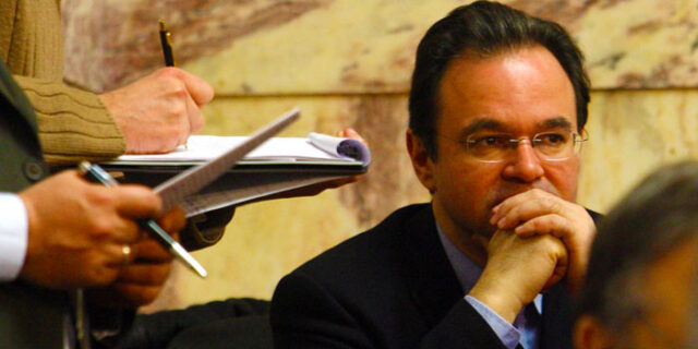 Βήματα πίσω με το φορολογικό