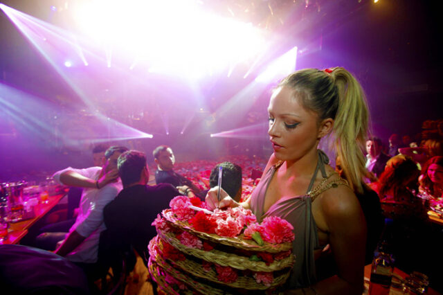 Σφράγισαν καταστήματα