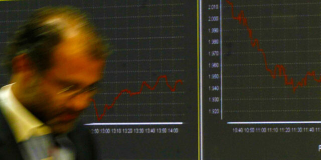 Νέα κάθοδος ολοταχώς