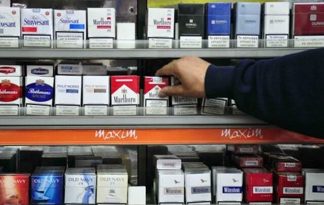 Στα σούπερ μάρκετ τσιγάρα και άλλα προϊόντα καπνού