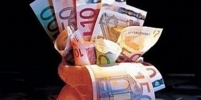 Φέσι 5,35 δις Δημοσίου σε ιδιώτες