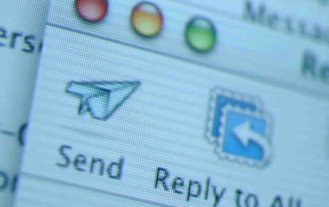 Έρευνα για το e-mail του τρόμου